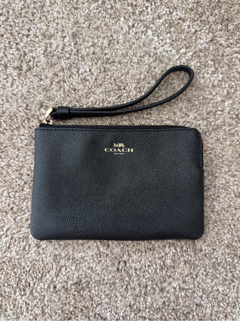 Coach Corner Zip Wristlet 58032 Black Crossgrain Leather